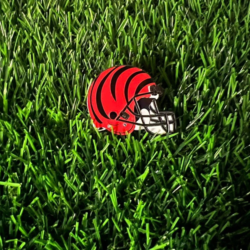 Cincinnati Bengals helmet pin